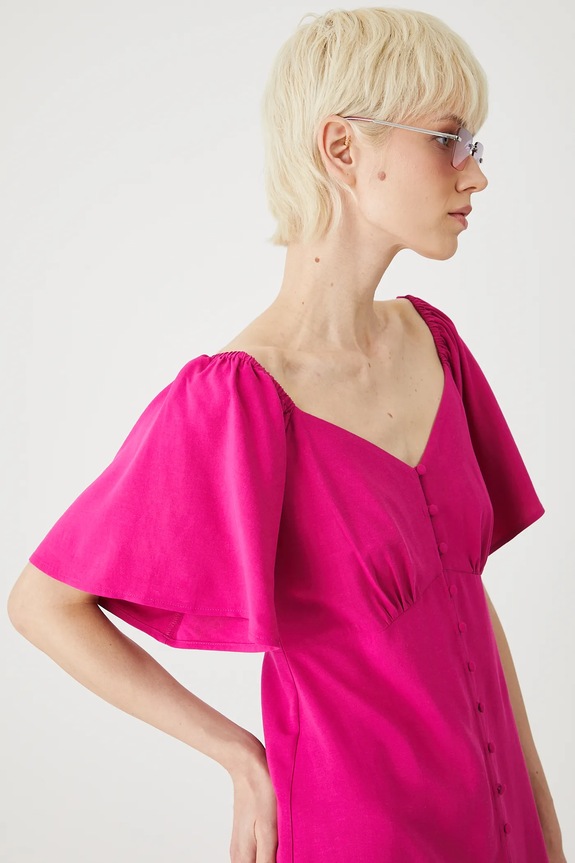 Šaty s prímesou ľanu midi hladká ružová farba RS25-SUDA07 ružová