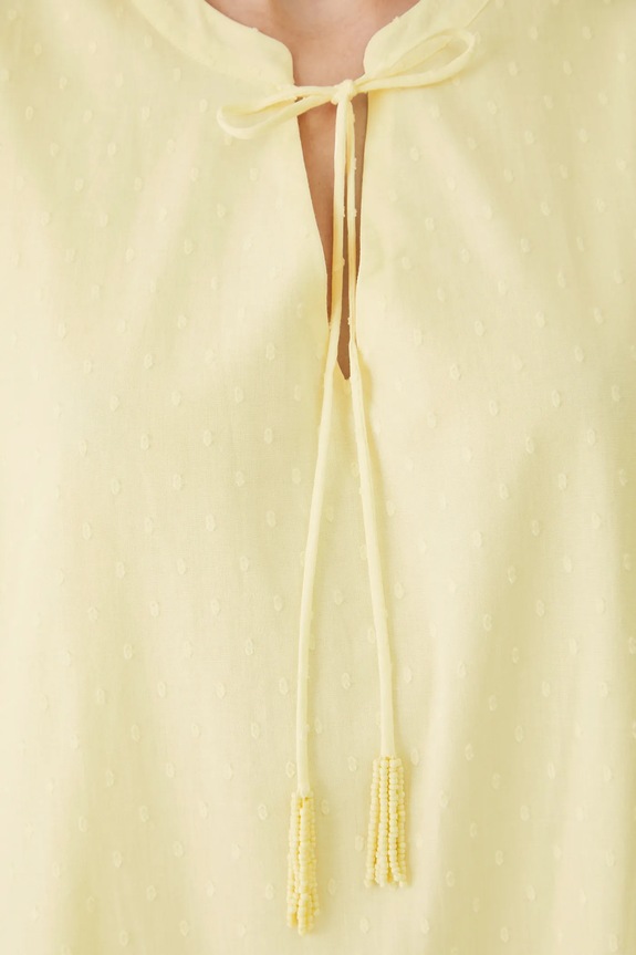 Bavlnené šaty mini s textúrou béžová farba RS25-SUDB17 béžová