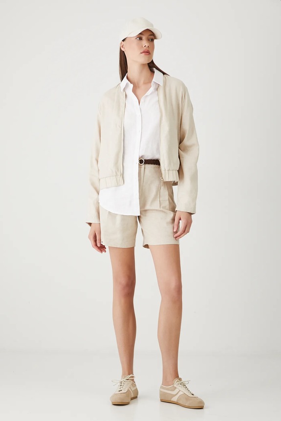 Szorty z lnem damskie z paskiem gładkie kolor beżowy RS25-SZD093 beżowy RS25