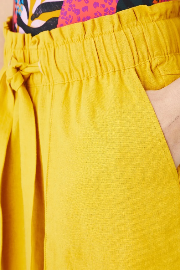 Szorty z lnem damskie gładkie kolor żółty żółty RS25-SZD0A4