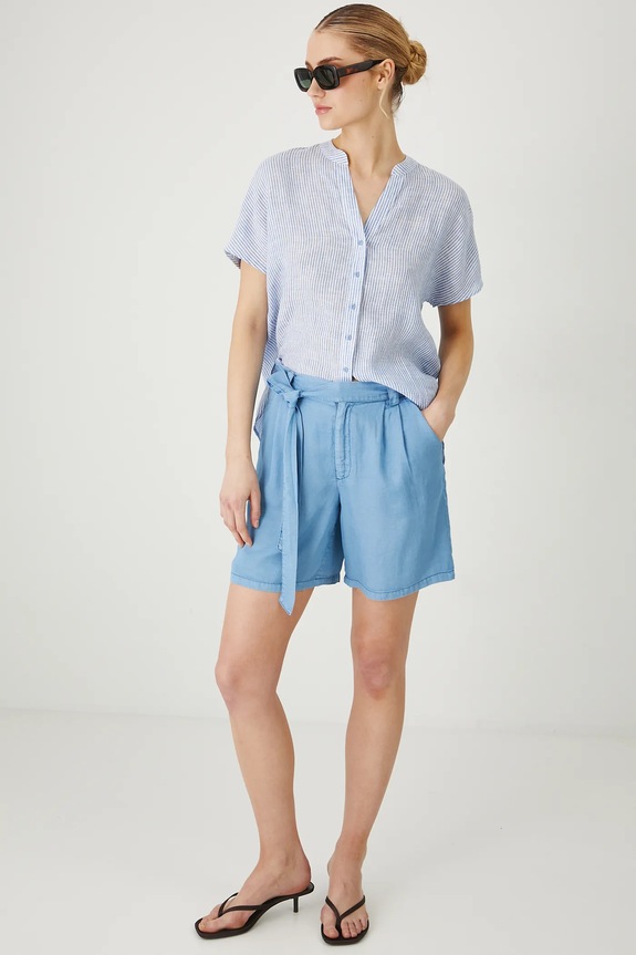 Szorty damskie z paskiem z lyocellu kolor niebieski tkanina niebieski RS25-SZD906