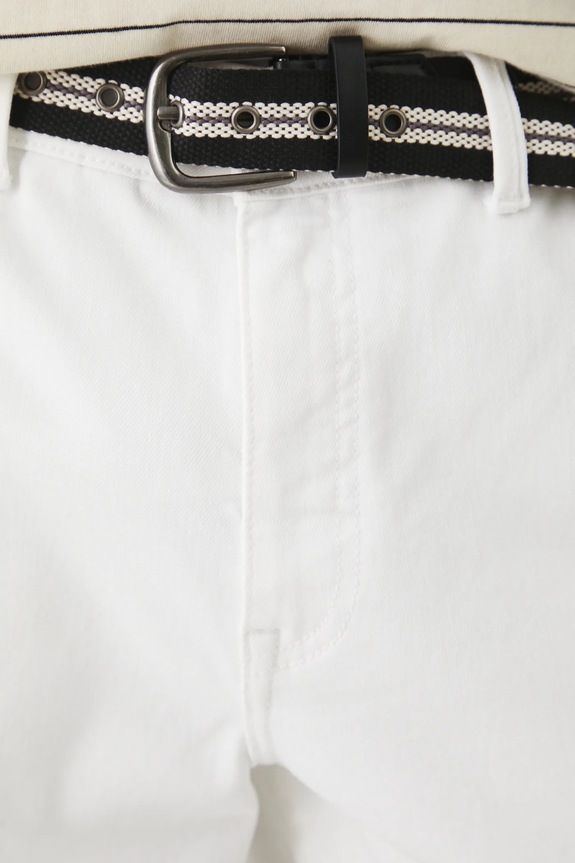 Szorty męskie regular z paskiem kolor biały biały RS25-SZM705