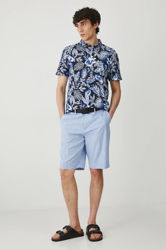 Szorty z domieszką lnu męskie regular z drobnym wzorem kolor niebieski len niebieski RS25-SZM826