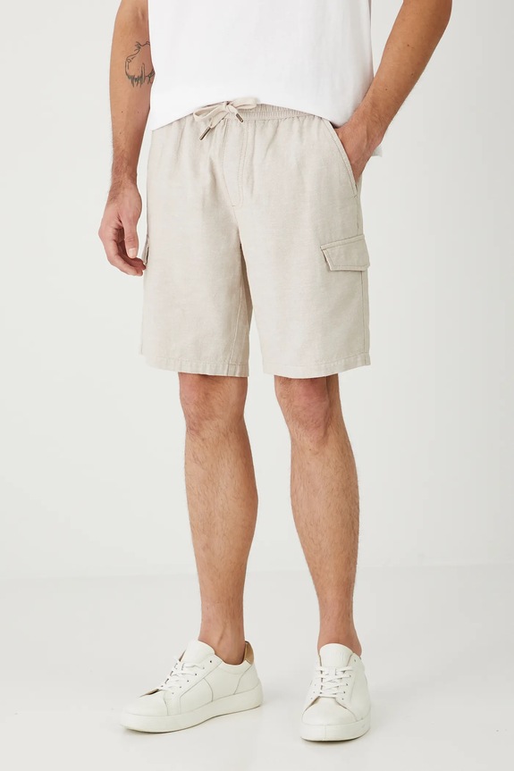 Szorty z lnem męskie z kieszeniami cargo kolor beżowy tkanina beżowy RS25-SZMB10