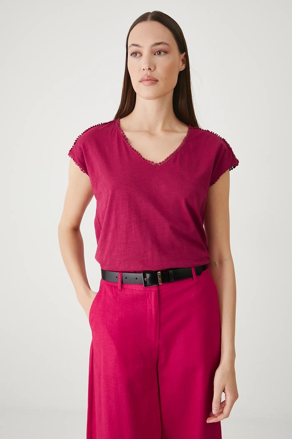 T-shirt bawełniany damski z ozdobnymi wstawkami kolor czerwony czerwony RS25-TSD090