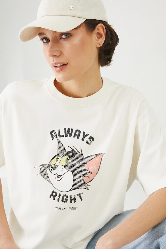 T-shirt bawełniany damski Tom and Jerry kolor beżowy okrągły beżowy RS25-TSD672