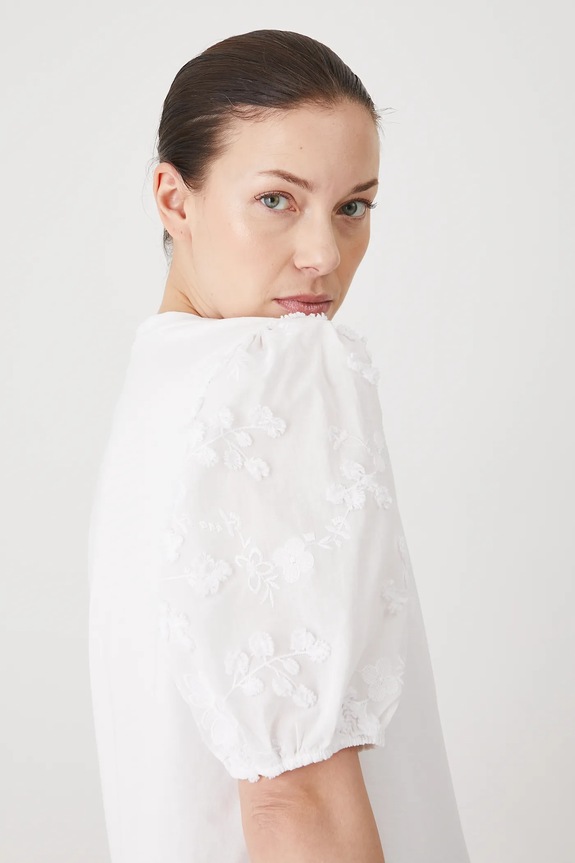 T-shirt bawełniany damski z elastanem z aplikacją kolor biały biały RS25-TSD902