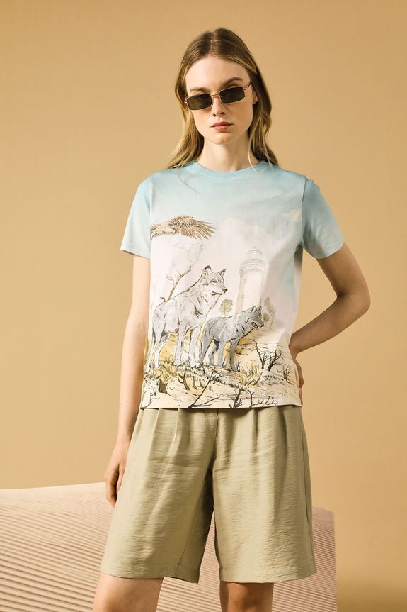 T-shirt bawełniany damski z elastanem z kolekcji Medicine x Słowiński Park Narodowy kolor niebieski wzorzyste niebieski RS25.TSDA60