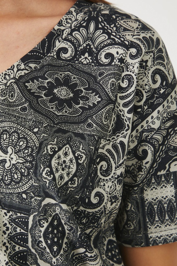 T-shirt bawełniany damski z elastanem wzorzysty kolor czarny RS25-TSDB13 czarny