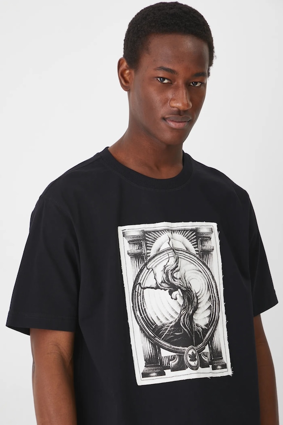 T-shirt bawełniany męski by Miłosz Kawaler - Kavaler Artworks, Grafika Polska kolor czarny RS25-TSM450 czarny