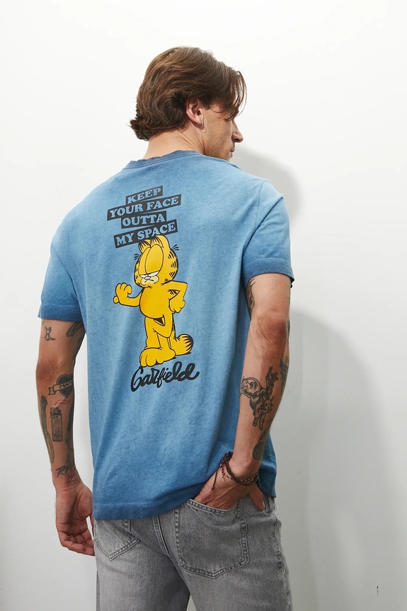 T-shirt bawełniany męski Garfield kolor niebieski okrągły niebieski RS25-TSMA86