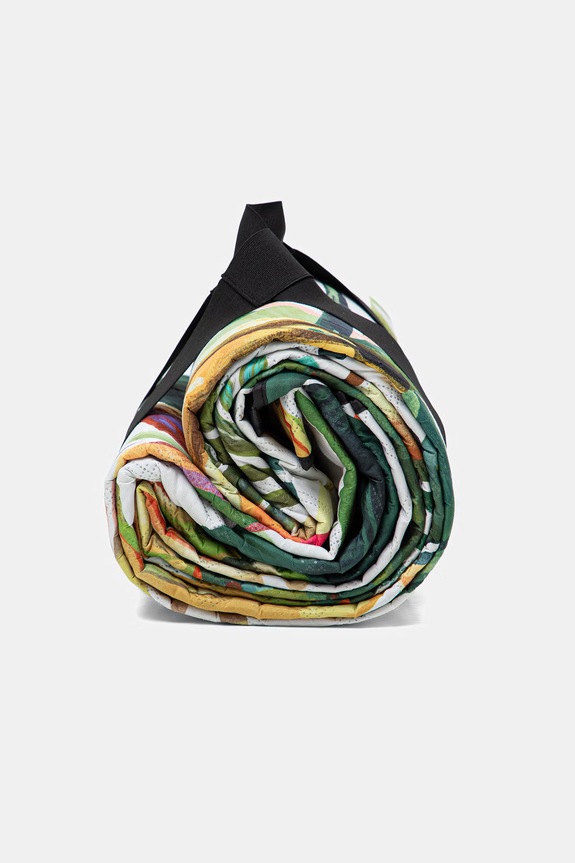 Mata piknikowa składana w banany RS26-BCUA01 multicolor