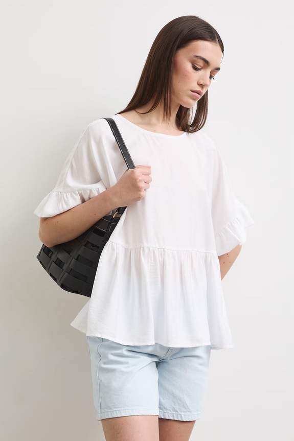 Blúzka dámska s viskózou s volánikmi biela RS26-BKD092