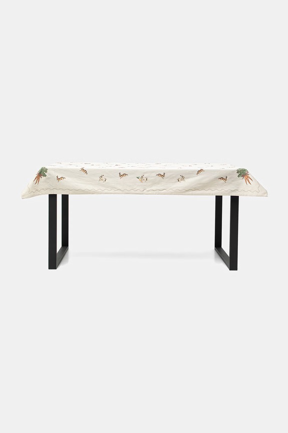 Obrus bawełniany z nadrukiem i haftem 120 x 180 cm RS26-ORU423 beżowy