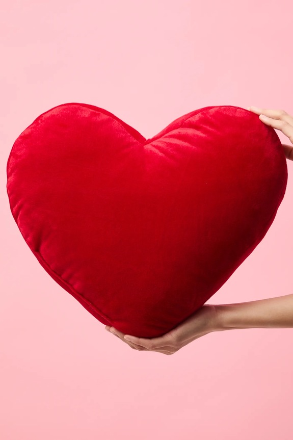 Spálňa Dekoratívny vankúš z kolekcie Valentine’s Day RS26-PSU202 červená