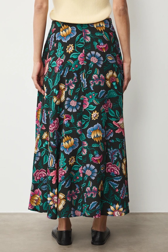 Oblečenie Sukňa midi šaty z viskózy s kvetmi RS26-SDD030 čierna
