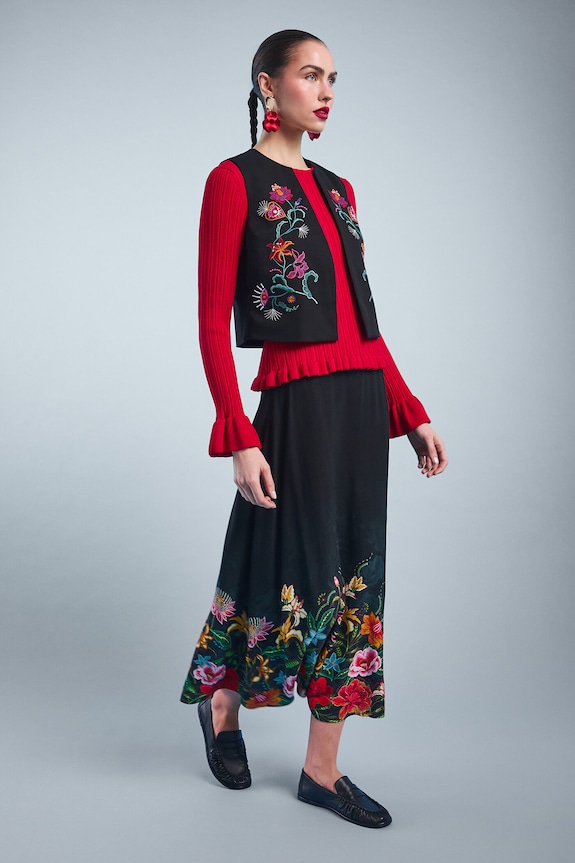 Spódnica damska maxi z wiskozy w kwiaty rozkloszowany czarny RS26-SDD427