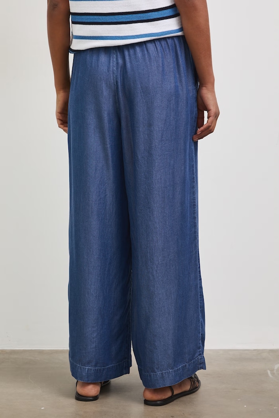 Odzież Spodnie culottes damskie z lyocellu RS26-SPD804 granatowy
