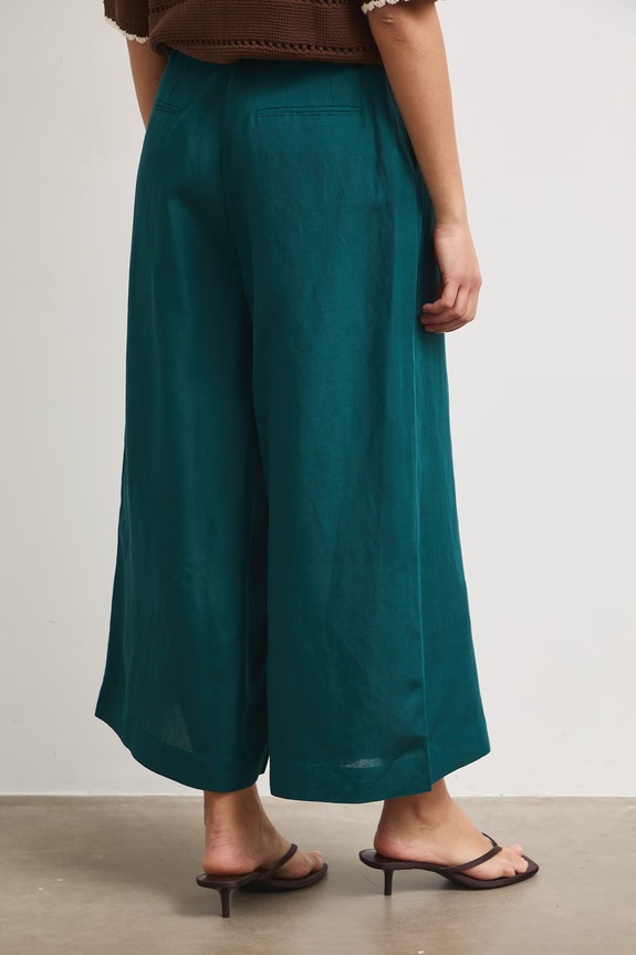 Odzież Spodnie culottes damskie z dodatkiem lnu gładkie RS26-SPD901 turkusowy
