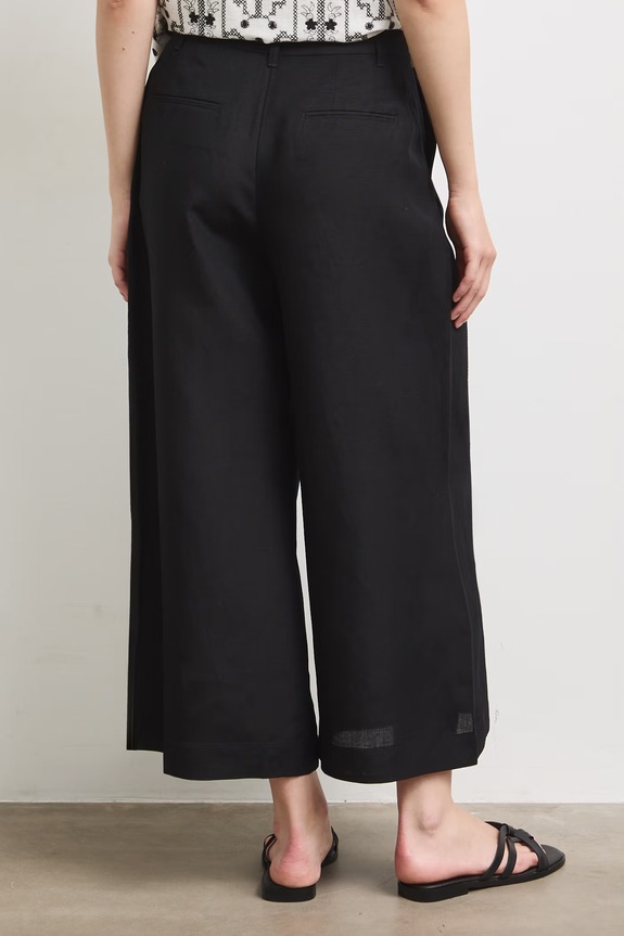 Spodnie culottes damskie z dodatkiem lnu gładkie RS26-SPD901 czarny RS26