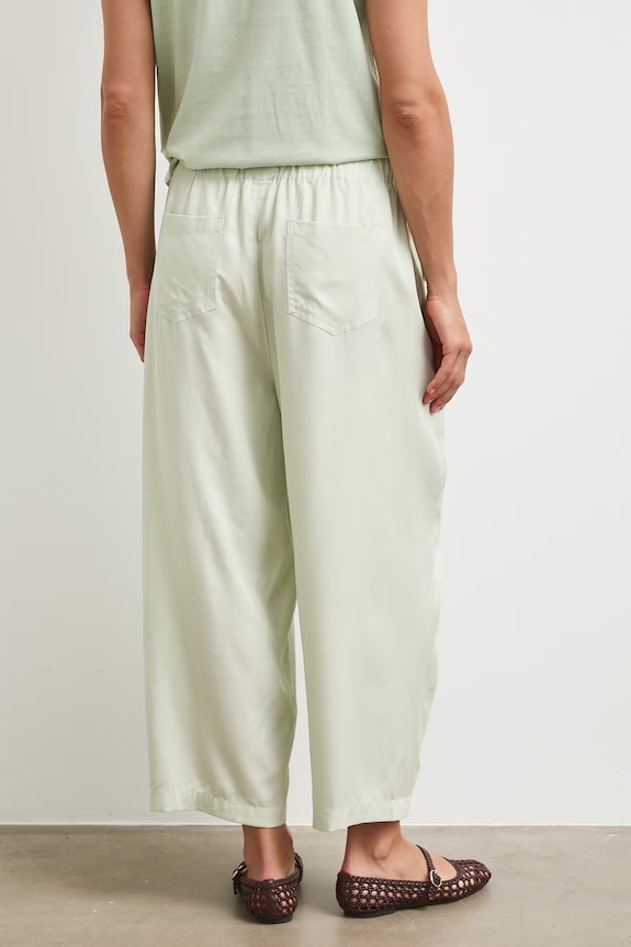 Odzież Medicine spodnie slouchy damskie z lyocellu RS26-SPDA01 zielony