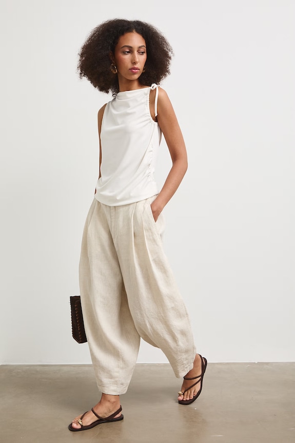 Spodnie slouchy damskie lniane RS26-SPDB00 beżowy RS26