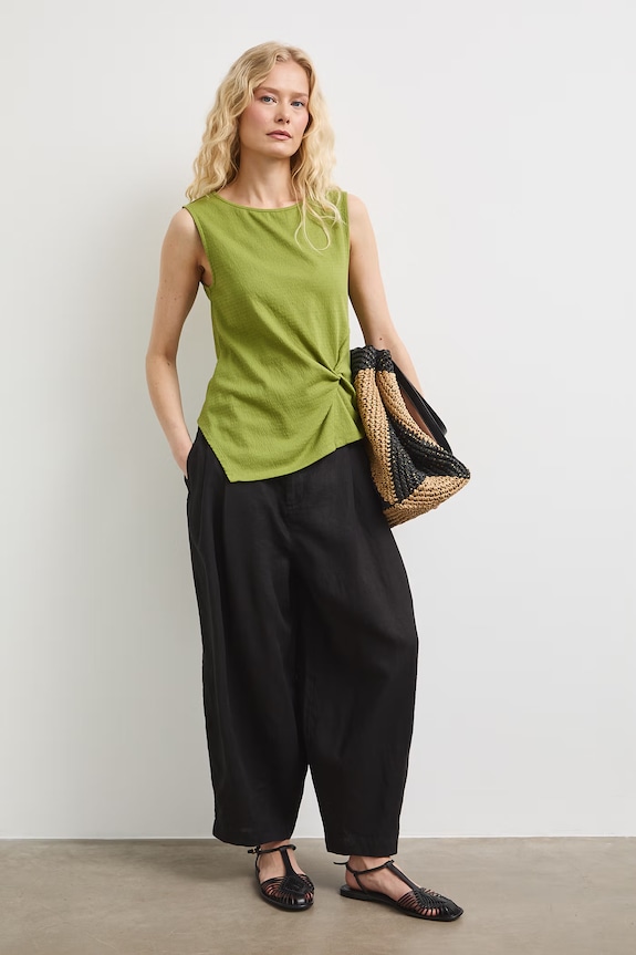 Spodnie slouchy damskie lniane czarny RS26-SPDB00