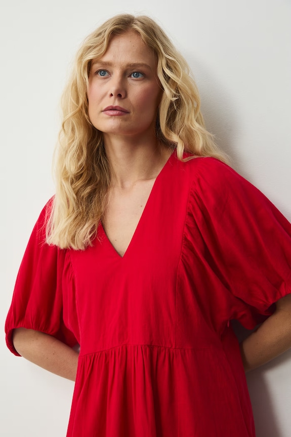 Medicine sukienka oversize z lnem czerwony RS26-SUD700