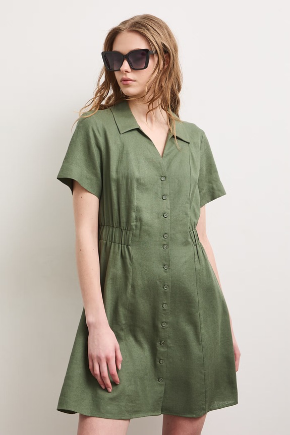 Letné šaty s ľanom zelená RS26-SUD903