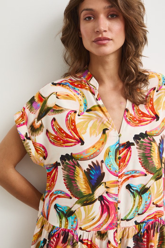 Sukienka rozkloszowana z wiskozy z falbaną multicolor RS26-SUDA04