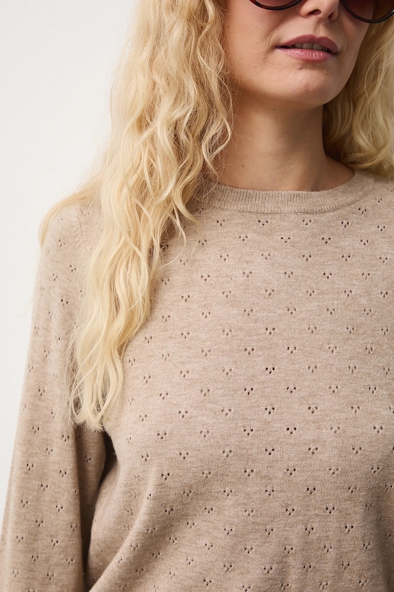 Sweter damski ażurowy z wiskozą RS26-SWD010 beżowy