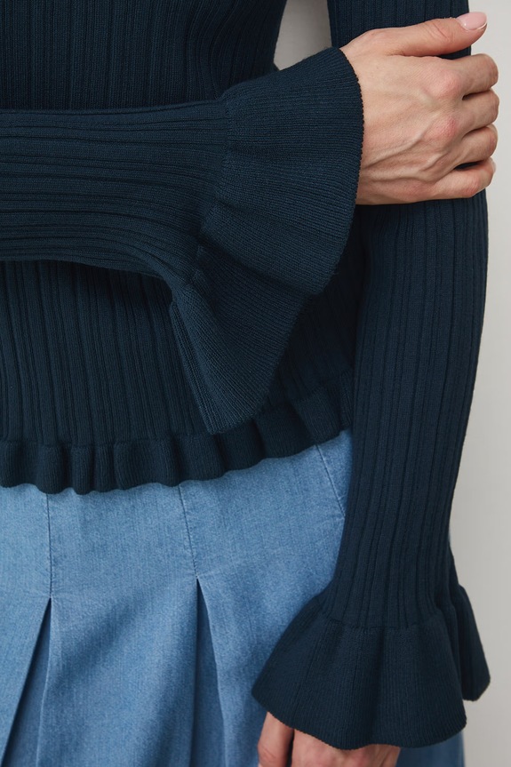 Sweter damski z wiskozą z fakturą RS26-SWD406