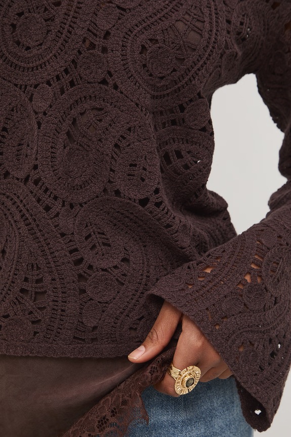 Sweter damski ażurowy RS26-SWD504 brązowy