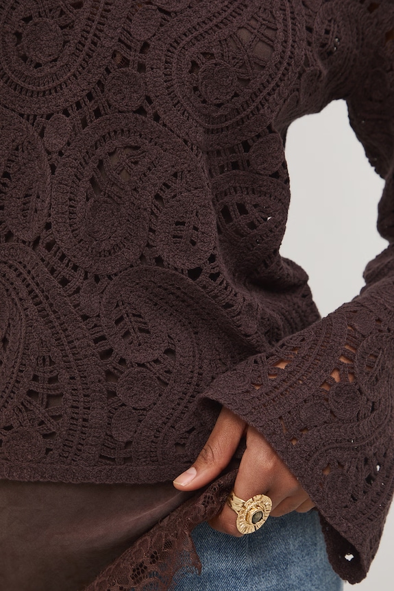 Sweter damski ażurowy RS26-SWD504 brązowy