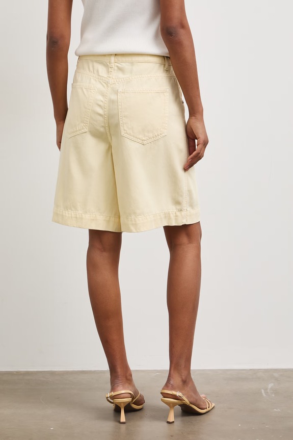 Odzież Bermudy damskie z lyocellem regular waist RS26-SZD800 żółty
