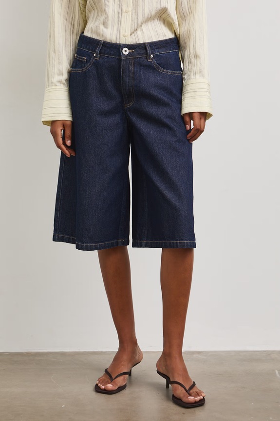 Bermudy damskie jeansowe RS26-SZD806 granatowy RS26