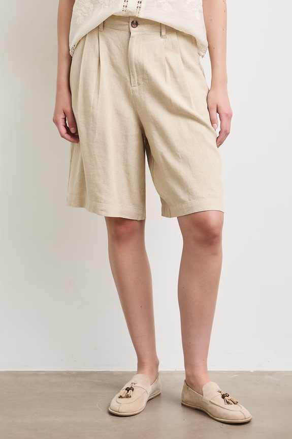 Bermudy damskie z lnem RS26-SZD904 beżowy RS26