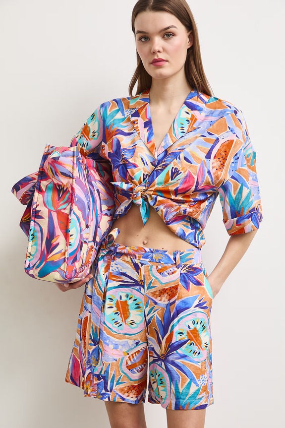 Szorty damskie z wiskozą wzorzyste multicolor RS26-SZDA07