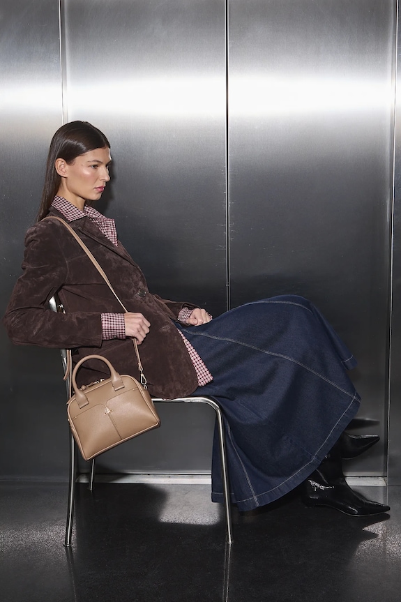 Τσάντα Medicine απομίμηση λείου δέρματος μπεζ RS26-TOD308