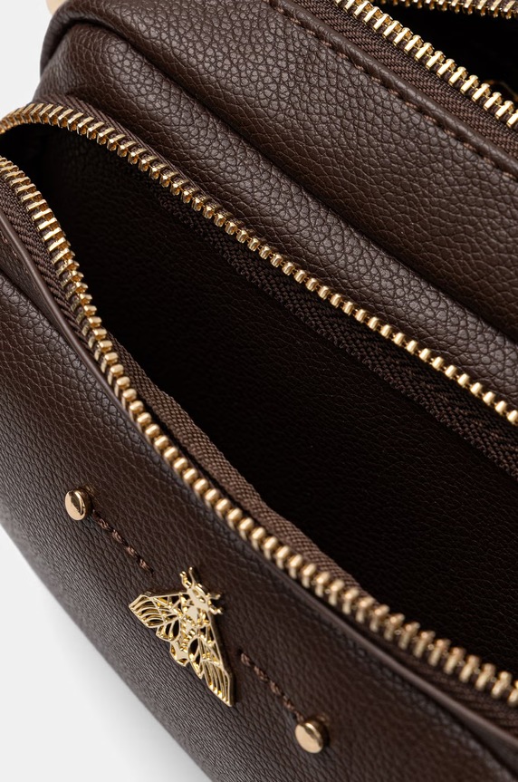 Dámska crossbody kabelka z imitácie kože Medicine RS26-TOD505 hnedá