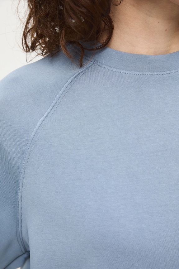 T-shirt damski interlock z modalem gładki RS26-TSD402 niebieski