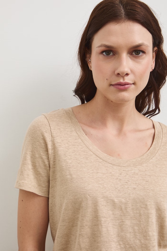 T-shirt damski lniany beżowy RS26-TSD701