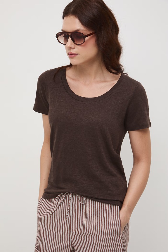 T-shirt damski lniany Basic brązowy RS26-TSD701