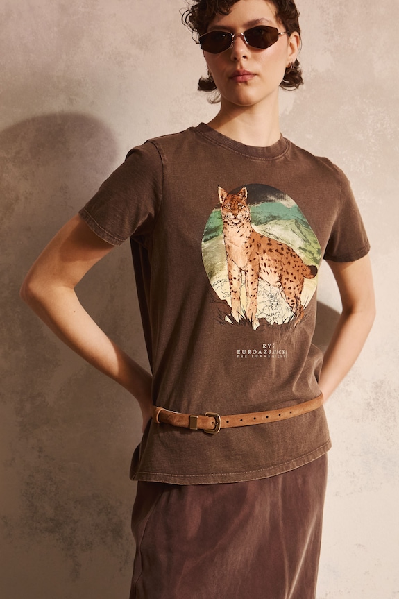 T-shirt damski bawełniany z kolekcji Bieszczadzki Park Narodowy x Medicine brązowy RS26-TSD857