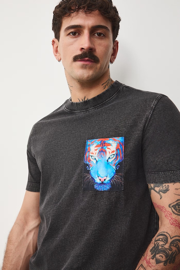 T-shirt męski bawełniany by Ania Stanisz, Grafika Polska RS26-TSM454 czarny RS26