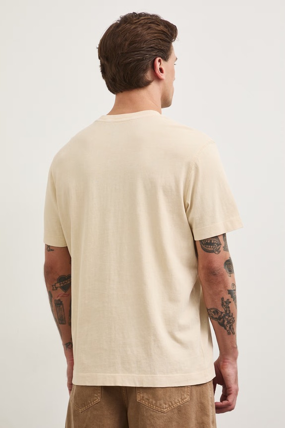 T-shirt męski bawełniany z kolekcji Bieszczadzki Park Narodowy x Medicine beżowy RS26-TSM853