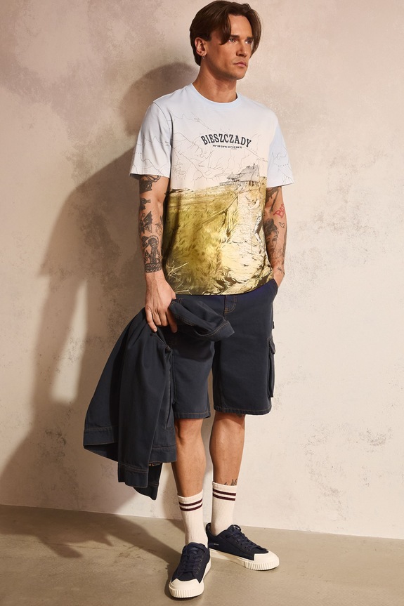 T-shirt męski bawełniany z elastanem z kolekcji Bieszczadzki Park Narodowy x Medicine multicolor RS26-TSM854