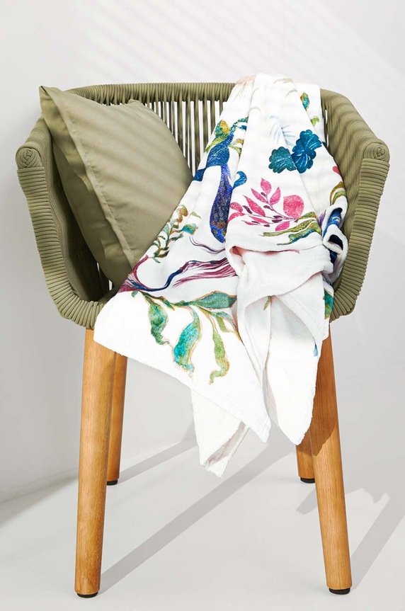 Koc z kolekcji Medicine x Veronika Blyzniuchenko kolor multicolor multicolor RW23.KOUB00
