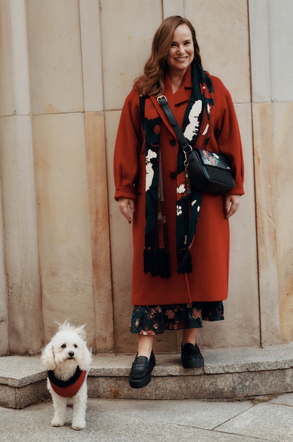 Vlněný kabát dámský Radzka x Medicine červená barva bez kapuce červená RW23.KPD851