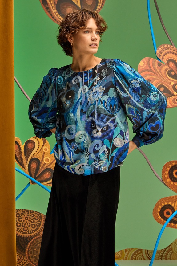 Bluzka damska z kolekcji Karolina Matyjaszkowicz x Medicine kolor granatowy wzorzyste granatowy RW24-BDDB53